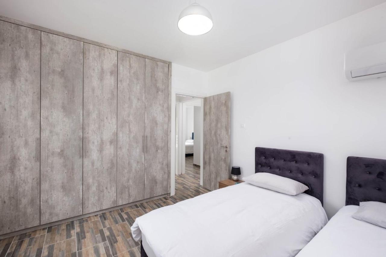 Happy Stay Apartment - Halefka Court ラルナカ エクステリア 写真