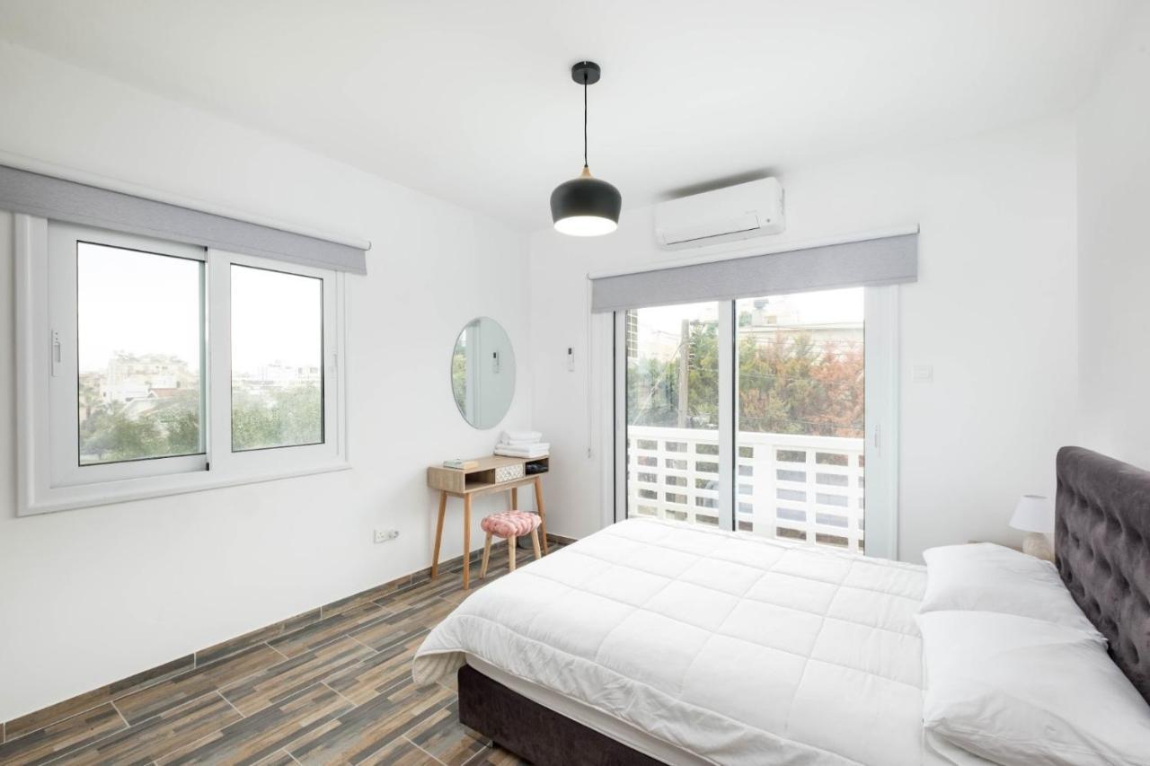 Happy Stay Apartment - Halefka Court ラルナカ エクステリア 写真